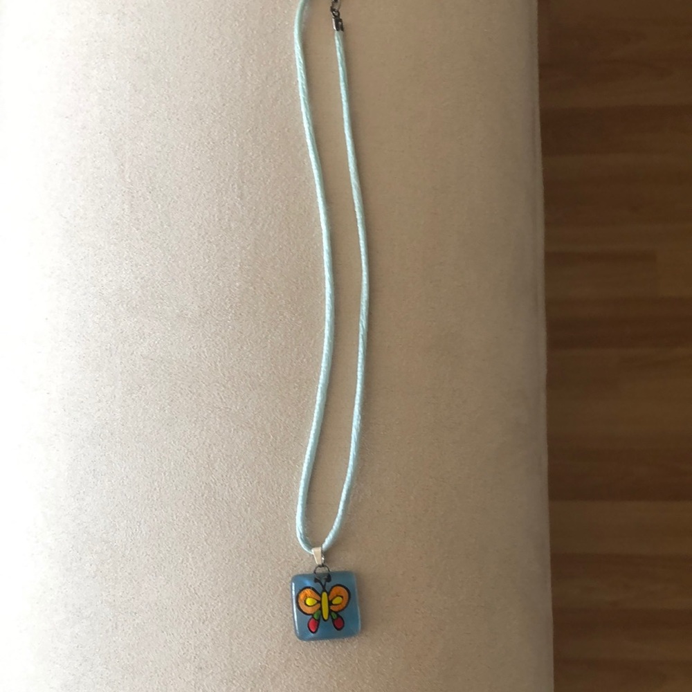 Sweet glass butterfly pendant